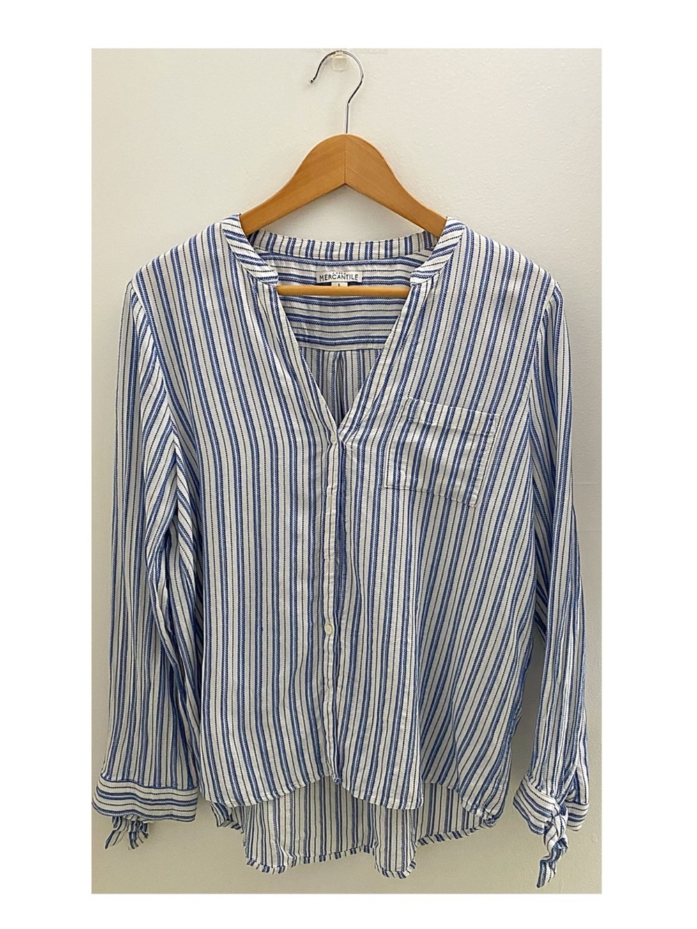 J.CREW MERCANTILE Striped V-Neck Button-Down Shirt Size Large
